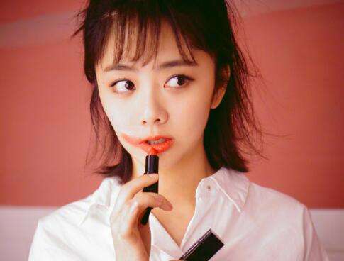 童颜美女谭松韵,年龄与个人资料简介 童颜美女谭松韵,年龄与个人资料简介