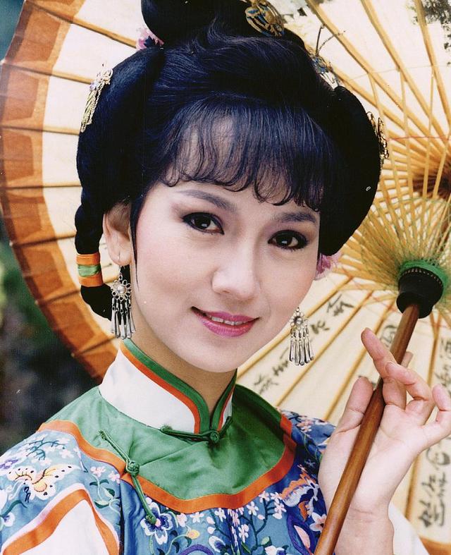 岁月不留痕,香港女星赵雅芝多大年纪,她演过的剧有哪些? 岁月不留痕,香港女星赵雅芝多大年纪,她演过的剧有哪些?
