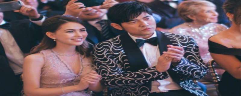 周杰伦老婆比她小几岁 周杰伦老婆是他粉丝吗