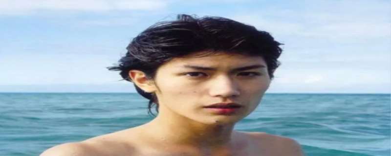 贺来贤人的妻子是谁 贺来贤人百科
