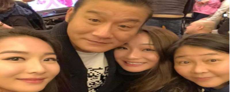 江嘉年的老公是谁  江嘉年是梁家辉经纪人吗