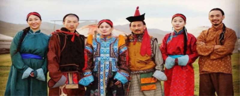 蒙古女人为什么戴头巾 蒙古女人长相特点 蒙古女人为什么戴头巾 蒙古女人长相特点