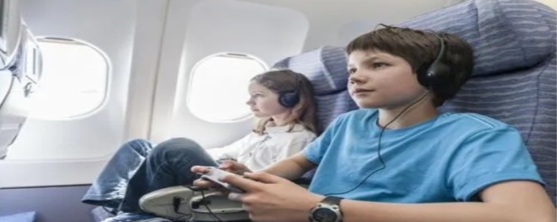 小孩坐飞机多大的孩子就要买票 小孩坐飞机需要什么证件吗