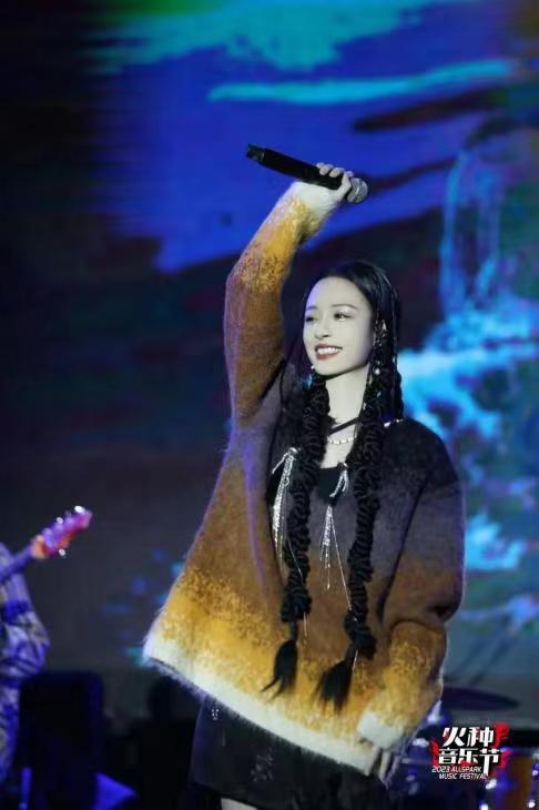 好多长沙人都去湖南广电蹦迪了?现场氛围也太嗨了吧! 好多长沙人都去湖南广电蹦迪了?现场氛围也太嗨了吧!